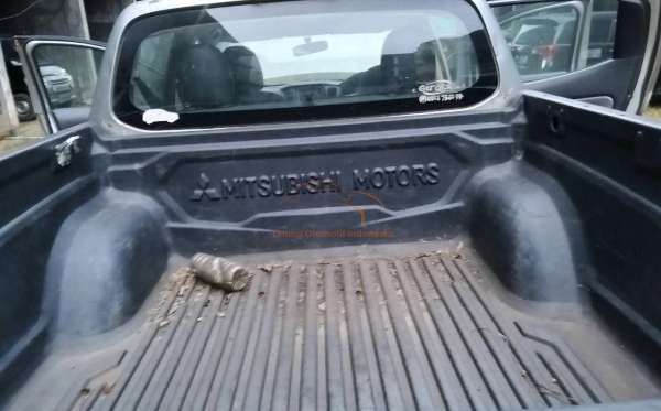 MITSUBISHI DC HDX 4X4