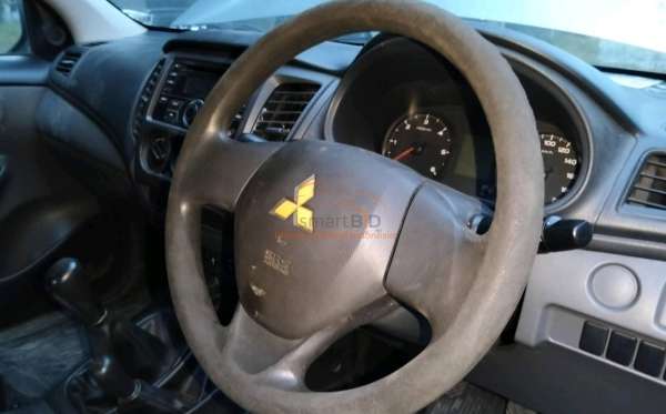 MITSUBISHI DC HDX 4X4