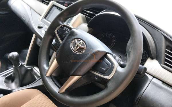 TOYOTA KIJANG INNOVA G