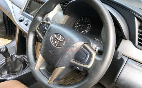 TOYOTA KIJANG INNOVA G