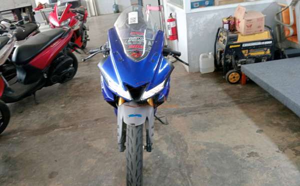 YAMAHA YZF R15