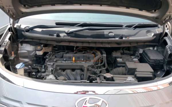 HYUNDAI STARGAZER TREND