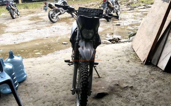 KAWASAKI KLX 150