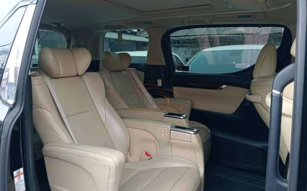 TOYOTA ALPHARD 2.5 G