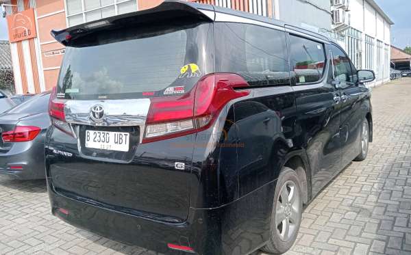 TOYOTA ALPHARD 2.5 G