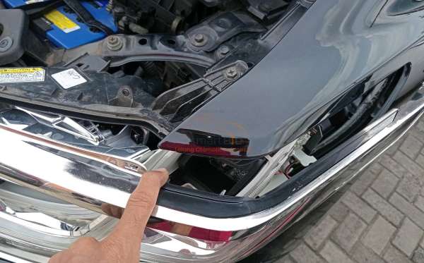 TOYOTA ALPHARD 2.5 G