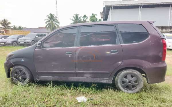TOYOTA AVANZA 1.3 G