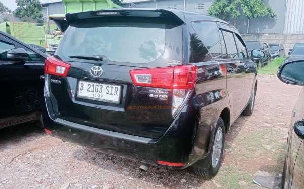 TOYOTA INNOVA G