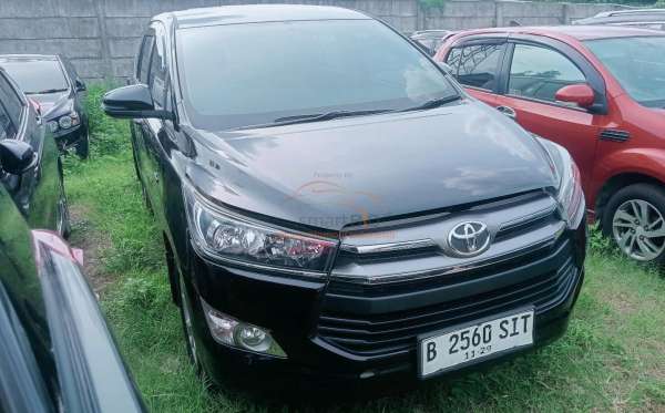 TOYOTA INNOVA G