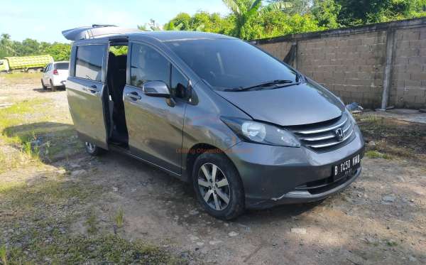 HONDA FREED GB3 1.5 E