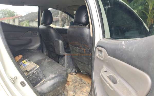 MITSUBISHI DC HDX 4X4