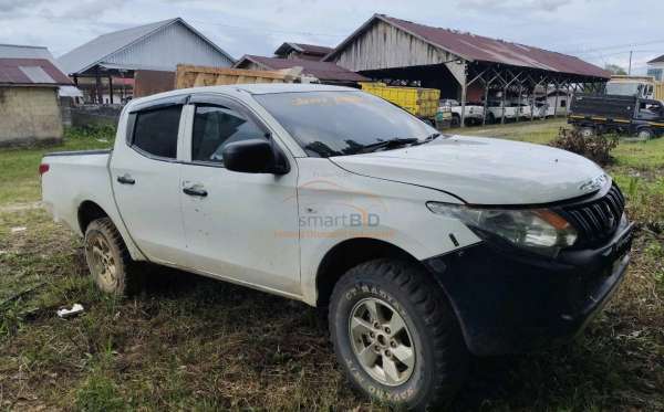 MITSUBISHI DC HDX 4X4