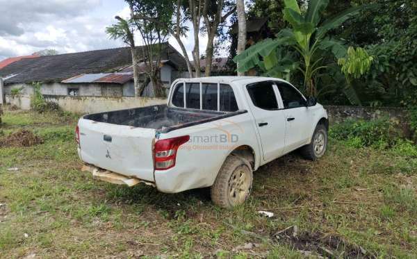 MITSUBISHI DC HDX 4X4