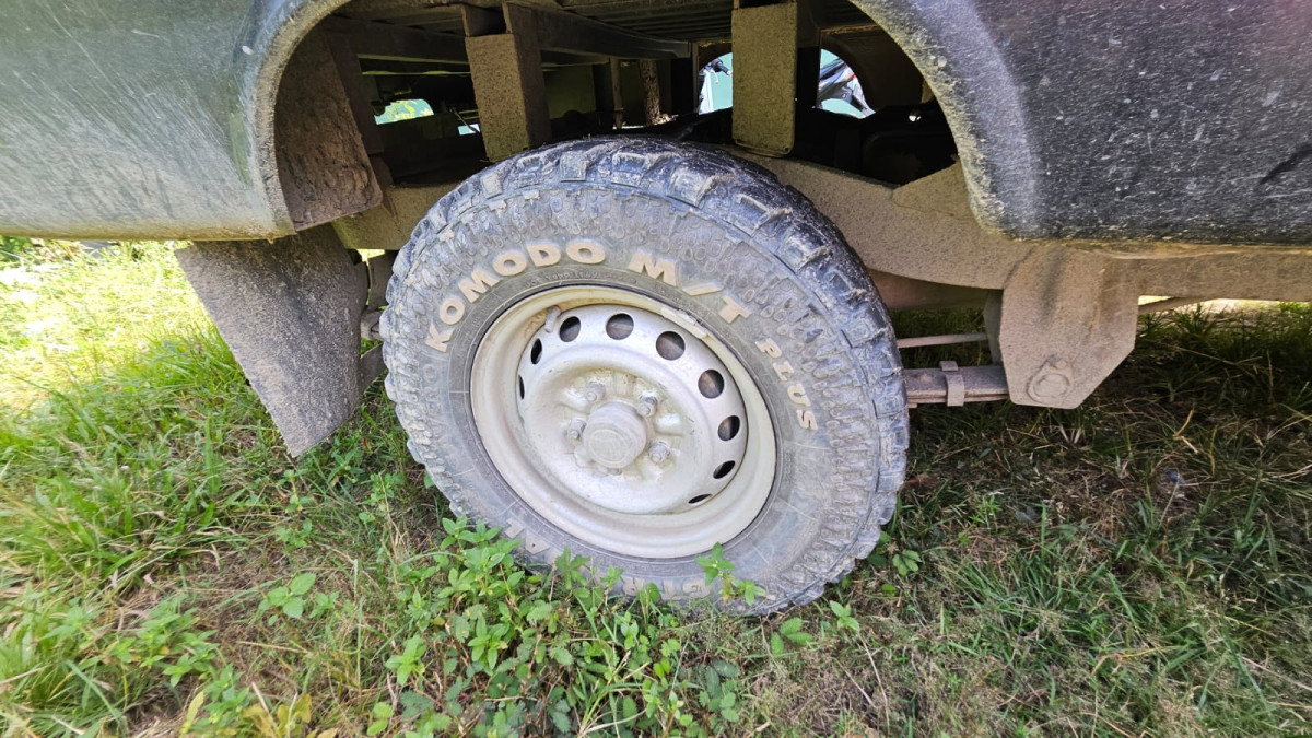 MITSUBISHI L 300  PU