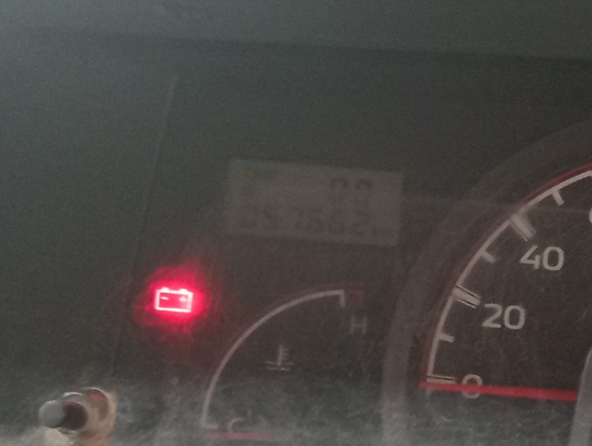 MITSUBISHI L 300  PU