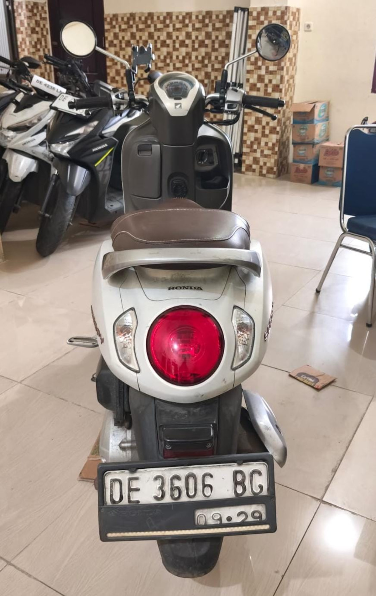HONDA SCOOPY PRESTIGE