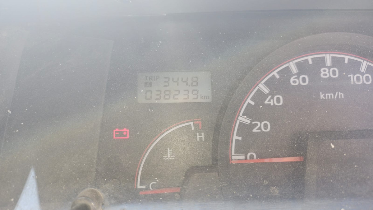 MITSUBISHI L 300  PU