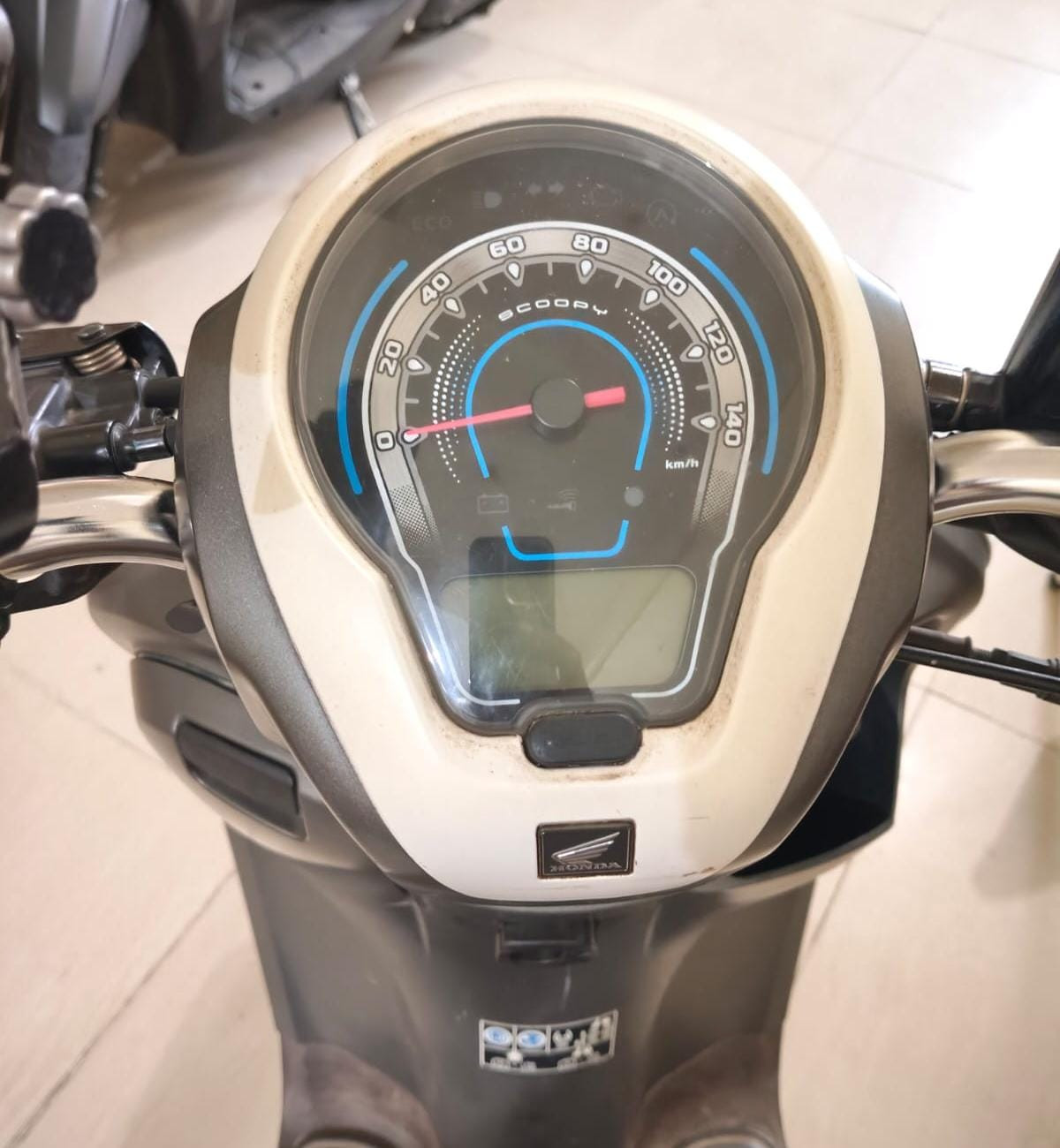 HONDA SCOOPY PRESTIGE