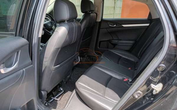 HONDA  CIVIC  1.5 TC