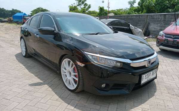 HONDA  CIVIC  1.5 TC