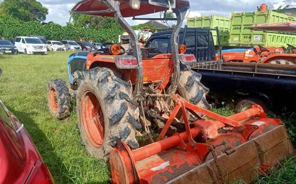 KUBOTA L5018 + KRX193