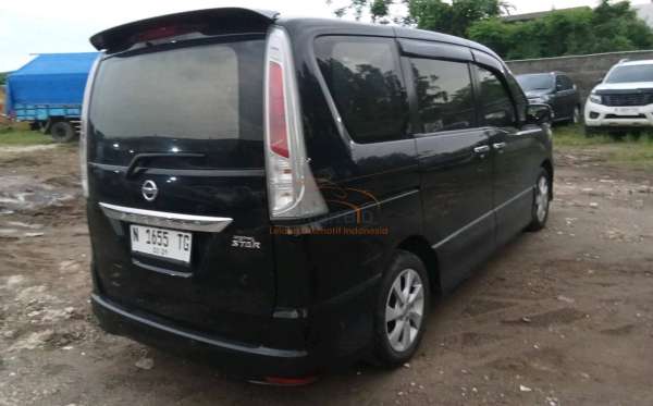 NISSAN SERENA HIGHWAY STAR