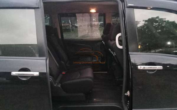 NISSAN SERENA HIGHWAY STAR