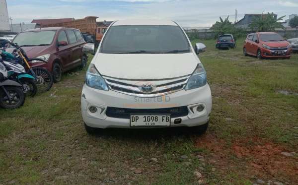 TOYOTA AVANZA