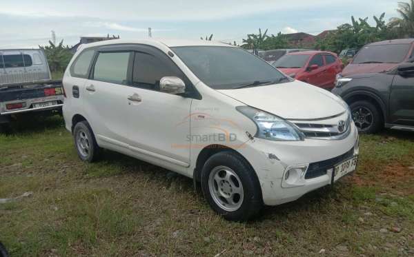 TOYOTA AVANZA
