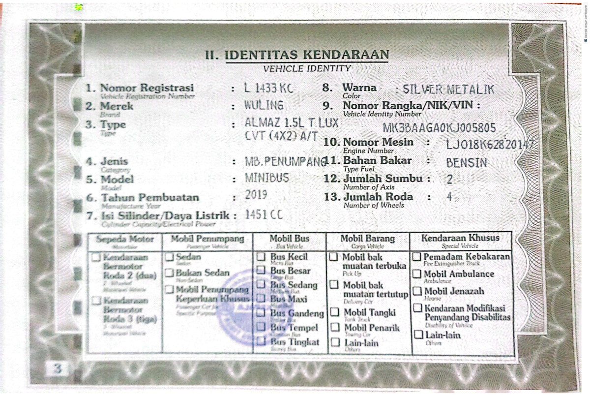 WULING ALMAZ 1.5 LT LUX CVT