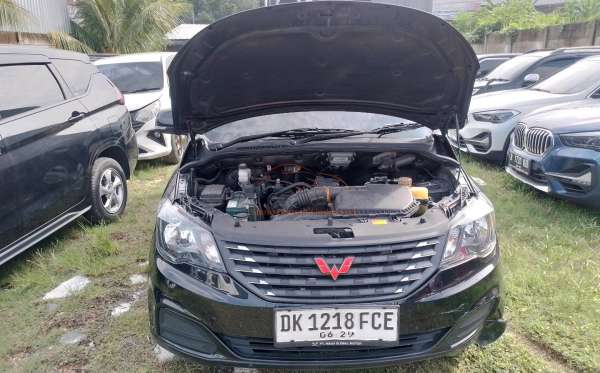 WULING CONFERO