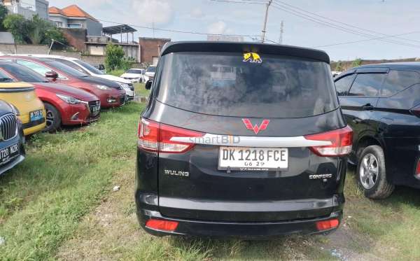 WULING CONFERO