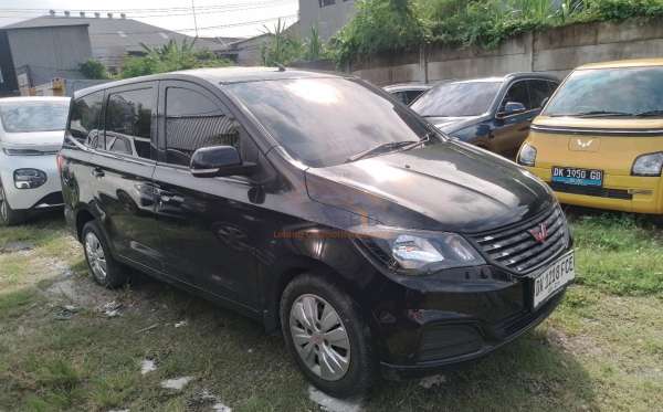 WULING CONFERO