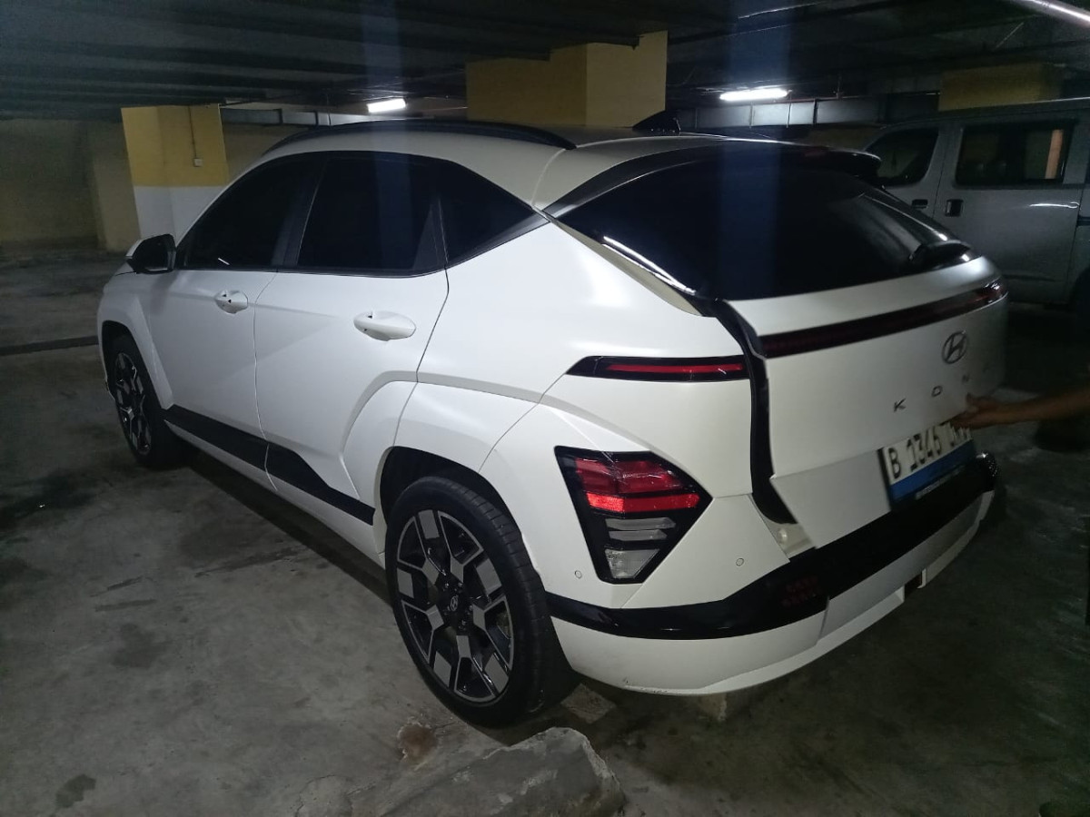 HYUNDAI KONA EV