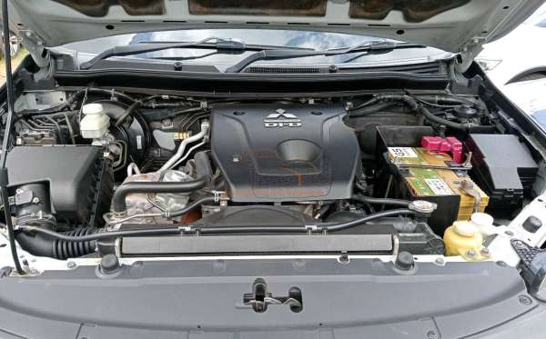 MITSUBISHI  PAJERO  SPORT 2.4L DAKAR-L (4X2)