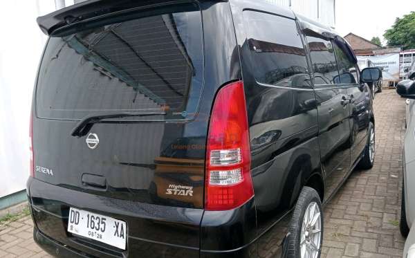 NISSAN SERENA HIGHWAY STAR