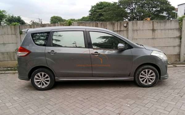SUZUKI ERTIGA SDX