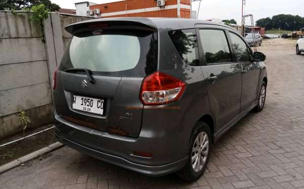 SUZUKI ERTIGA SDX