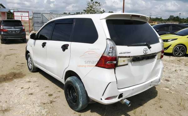 TOYOTA AVANZA