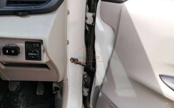 TOYOTA AVANZA