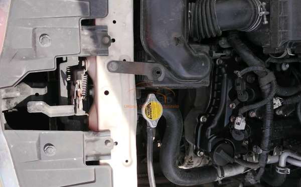TOYOTA AVANZA