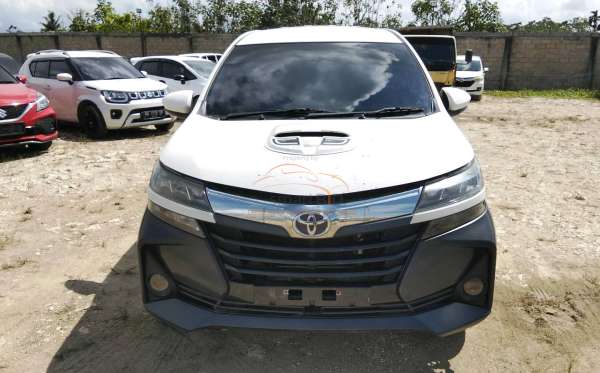 TOYOTA AVANZA