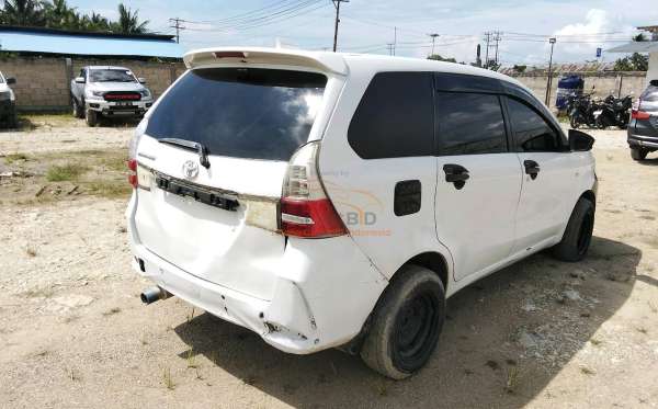 TOYOTA AVANZA