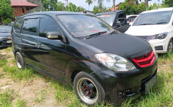 TOYOTA  AVANZA  G