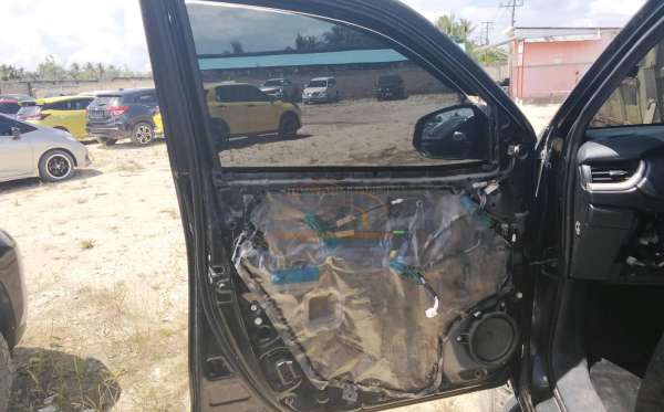 TOYOTA FORTUNER G 2.4