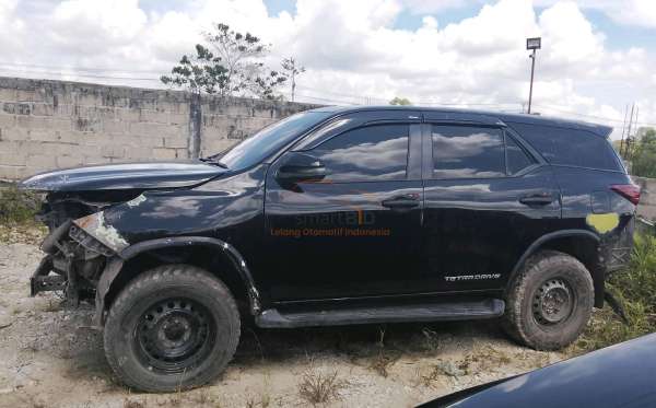 TOYOTA FORTUNER G 2.4