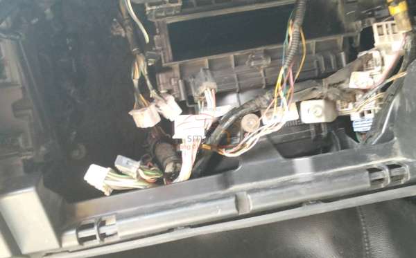 TOYOTA FORTUNER G 2.4