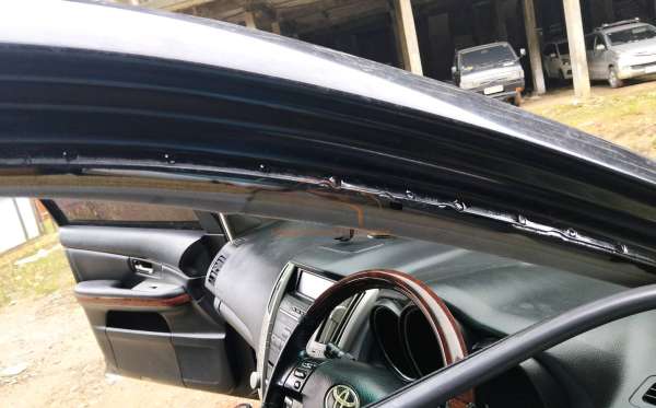 TOYOTA  HARRIER  2.4