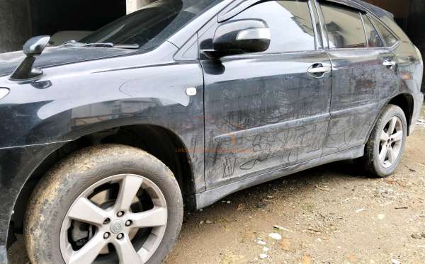 TOYOTA  HARRIER  2.4