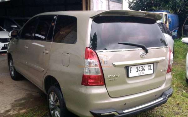 TOYOTA KIJANG INNOVA G